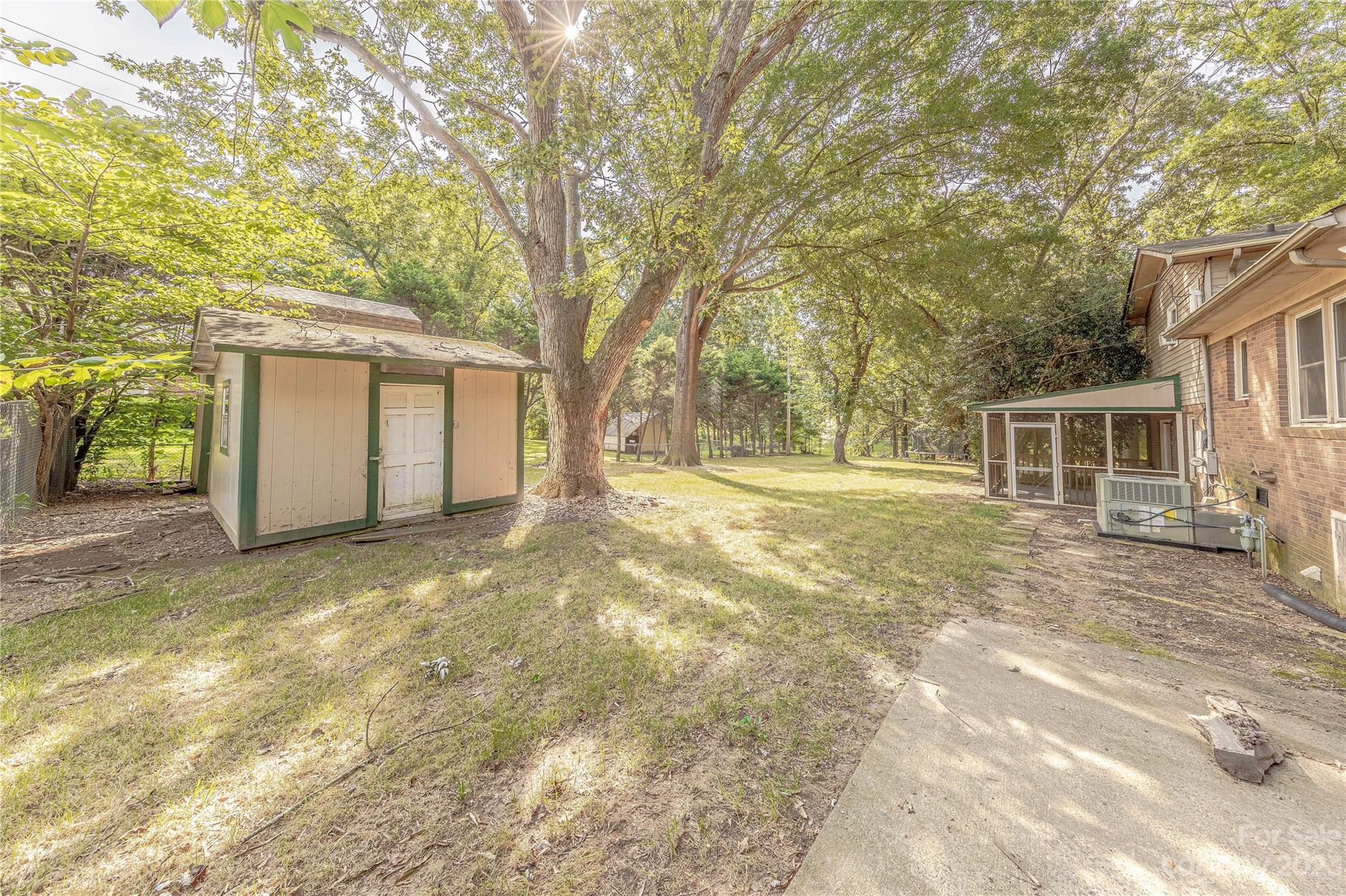 Pinedell - Residential