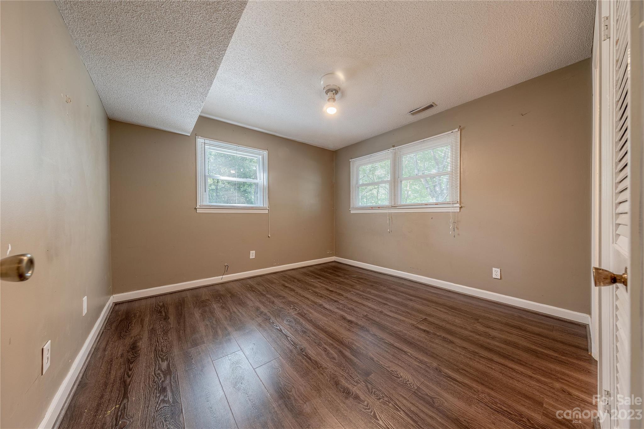 Pinedell - Residential