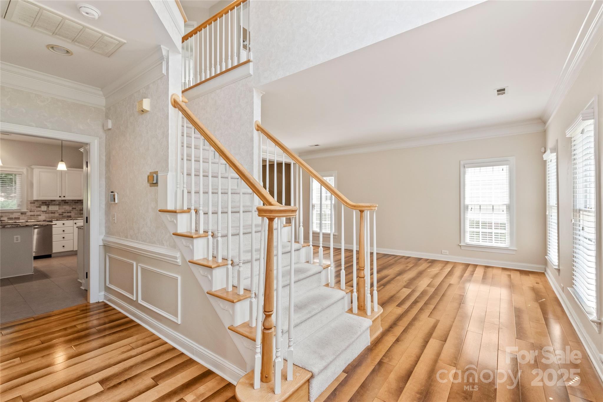 6533 Red Maple Drive