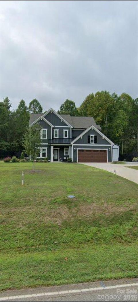 2509 Saint James Church Road Denver NC 28037