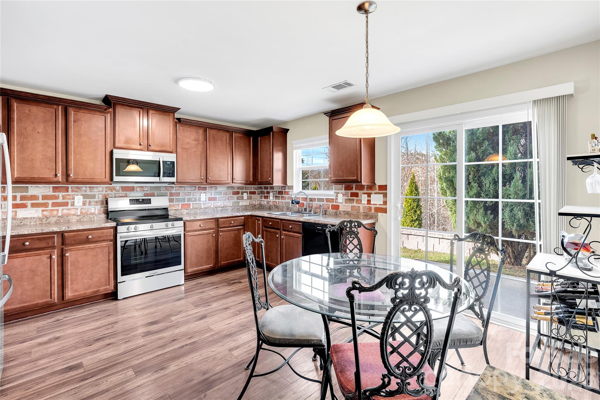 Reid Pointe - Residential