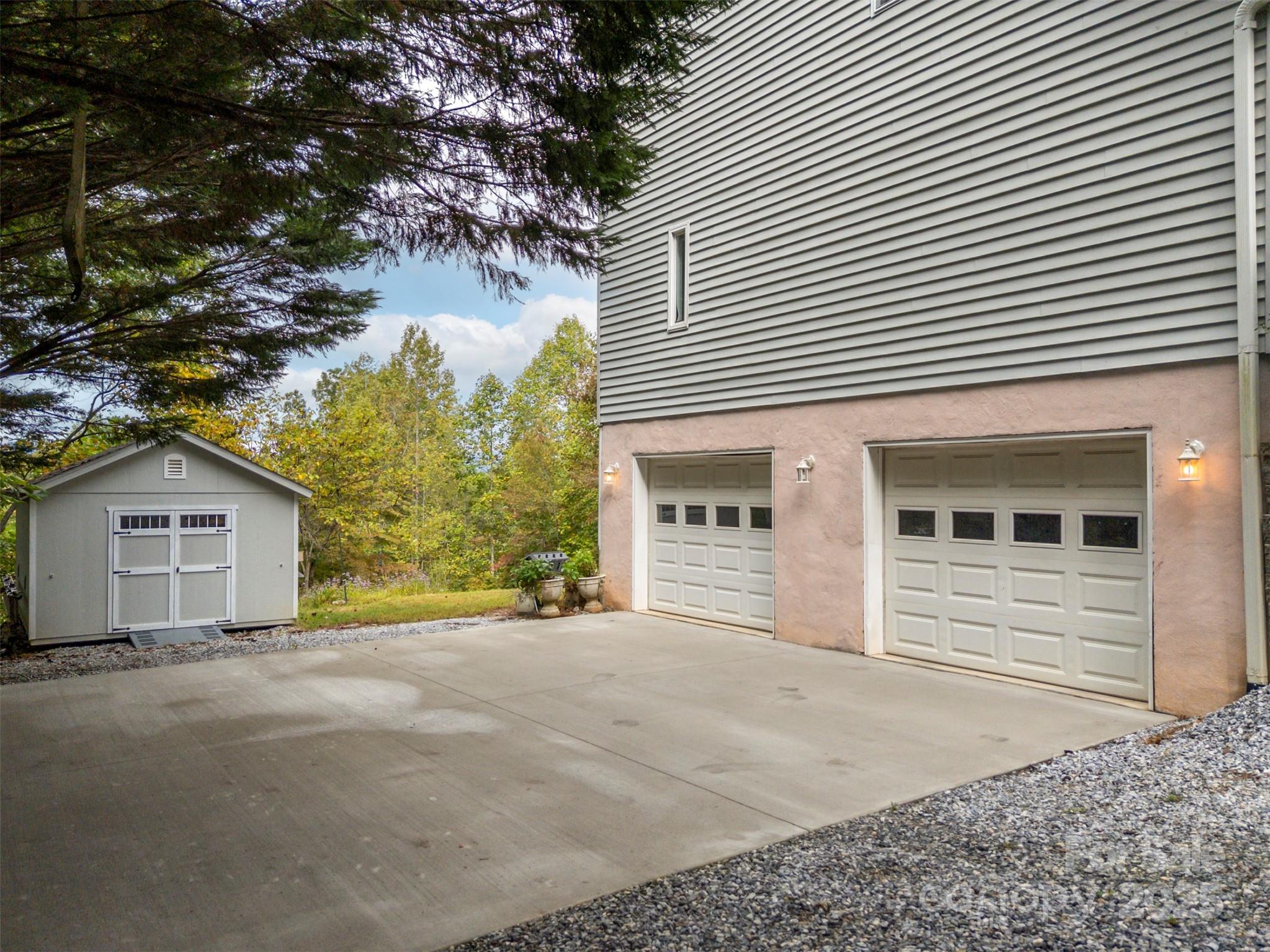 Hidden Hills - Residential