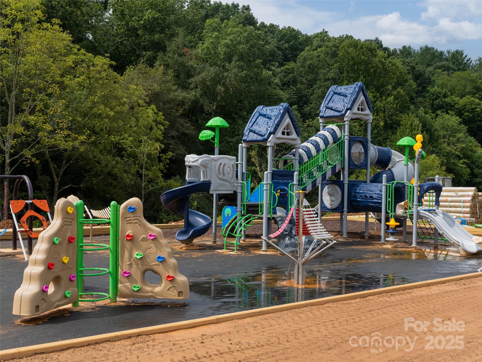 Mills River Crossing - Residential