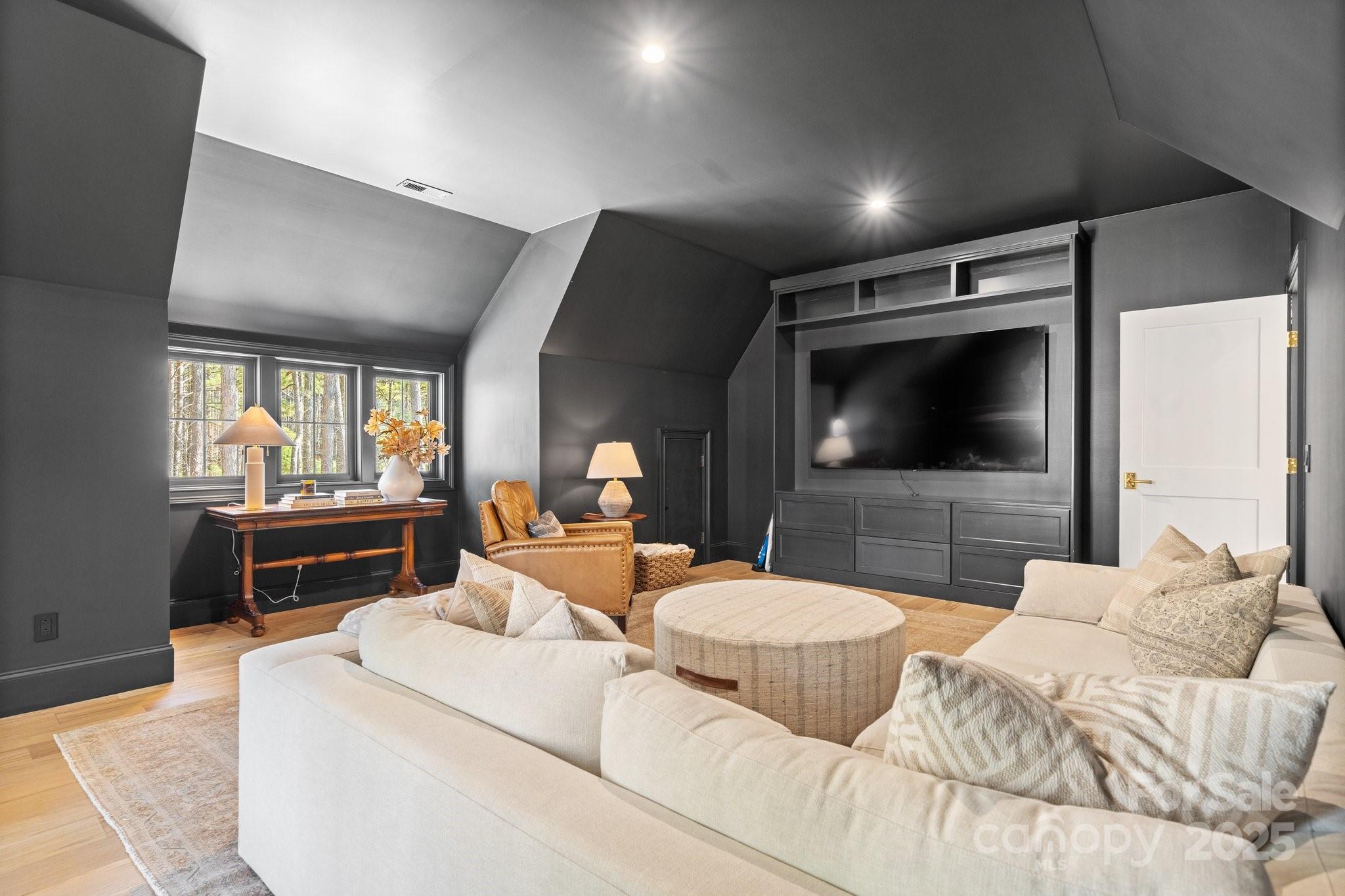 Anchors Landing - Residential