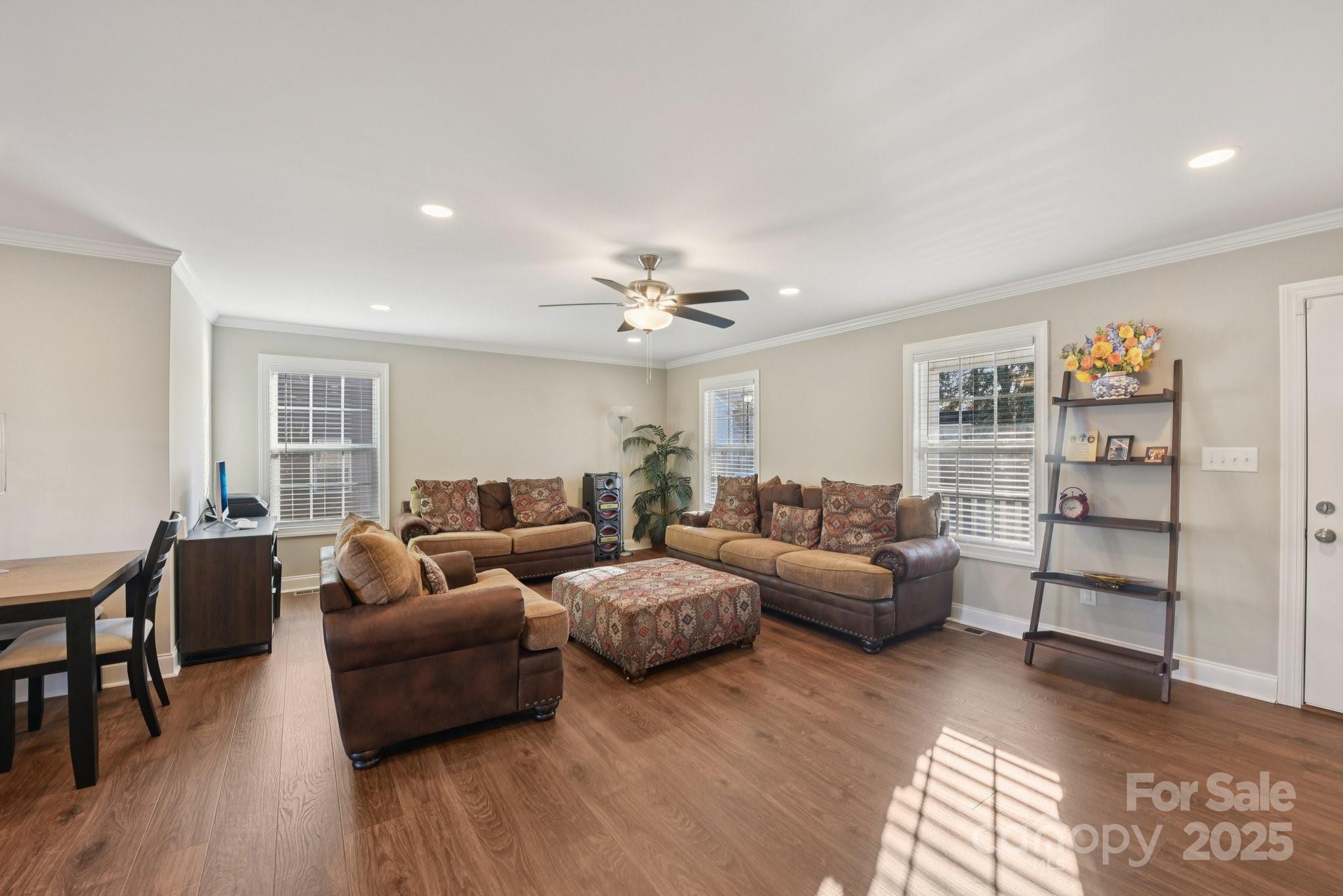 2363 Marett Boulevard