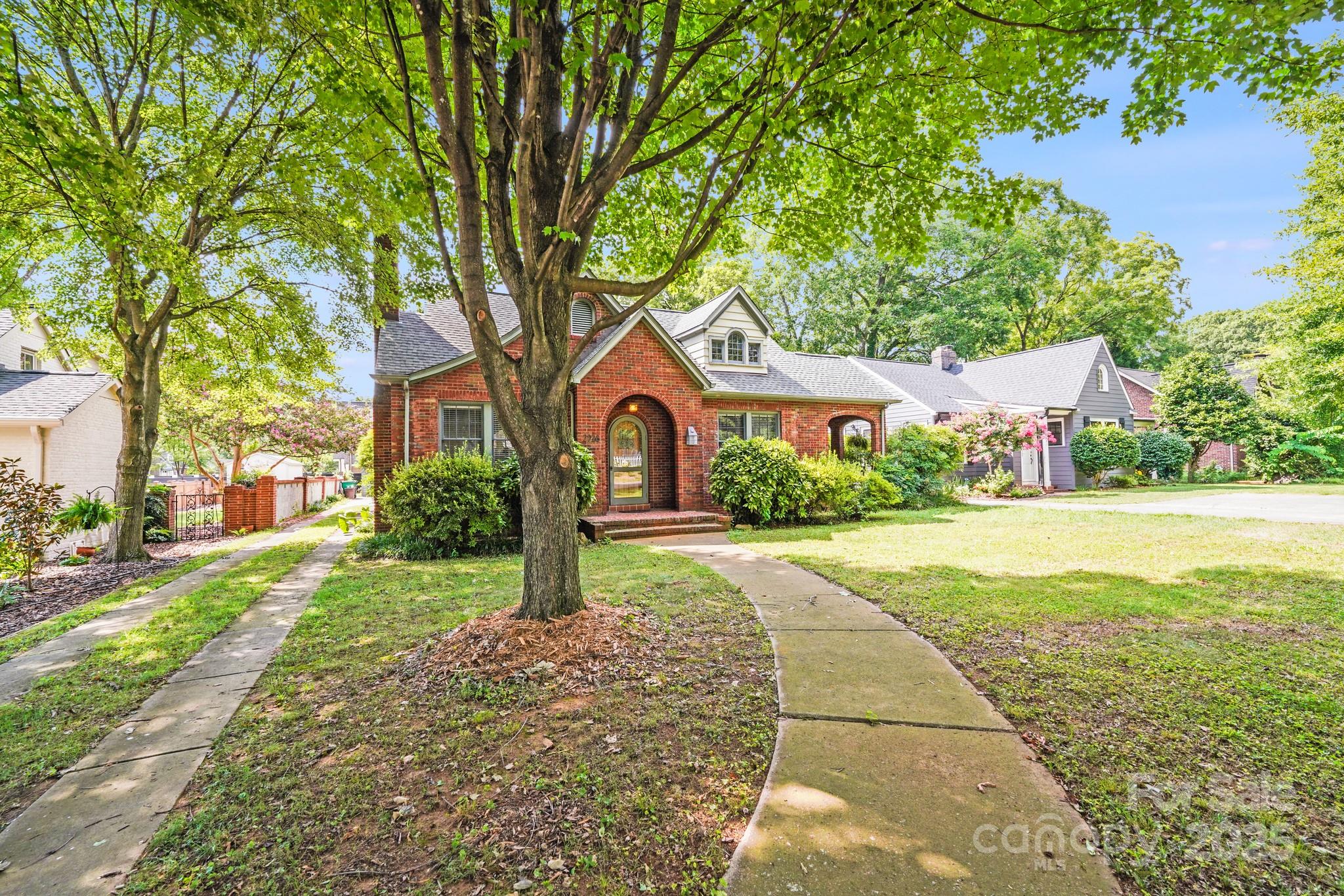 2928 Park Road