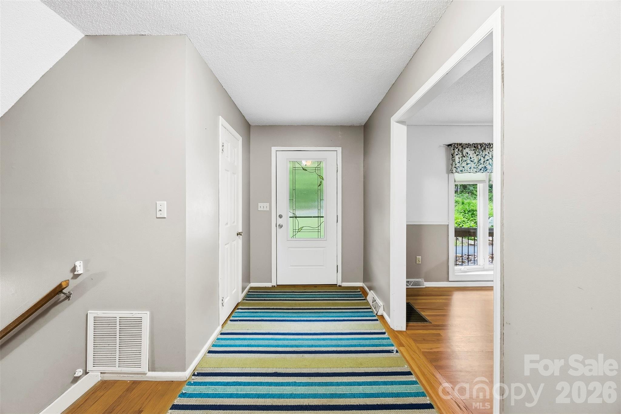 102 Stacybrook Drive SE