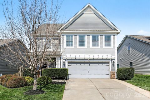 Photo of 9124 Inverness Bay Road, Charlotte, NC 28278 (MLS # 4367234)