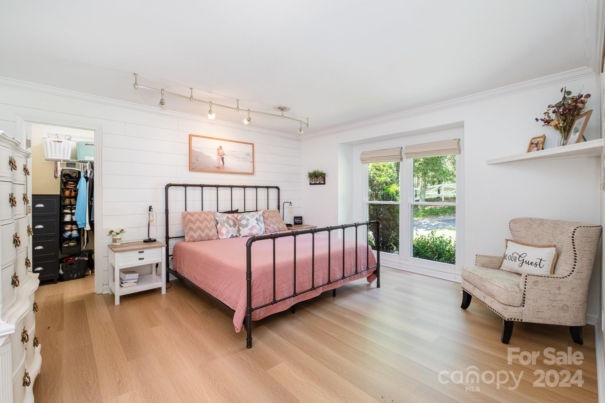 Black Horse Run - Residential