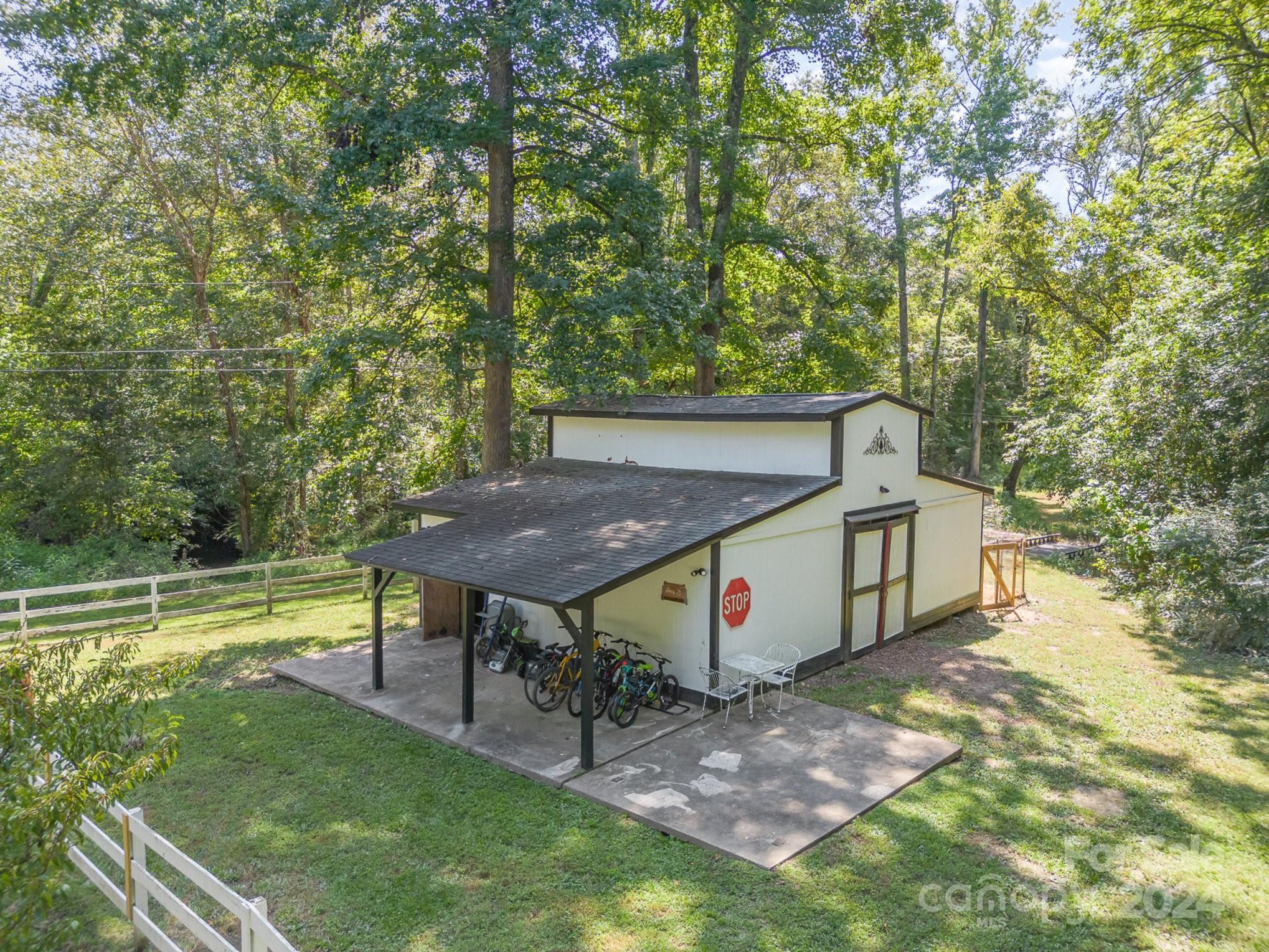 Black Horse Run - Residential