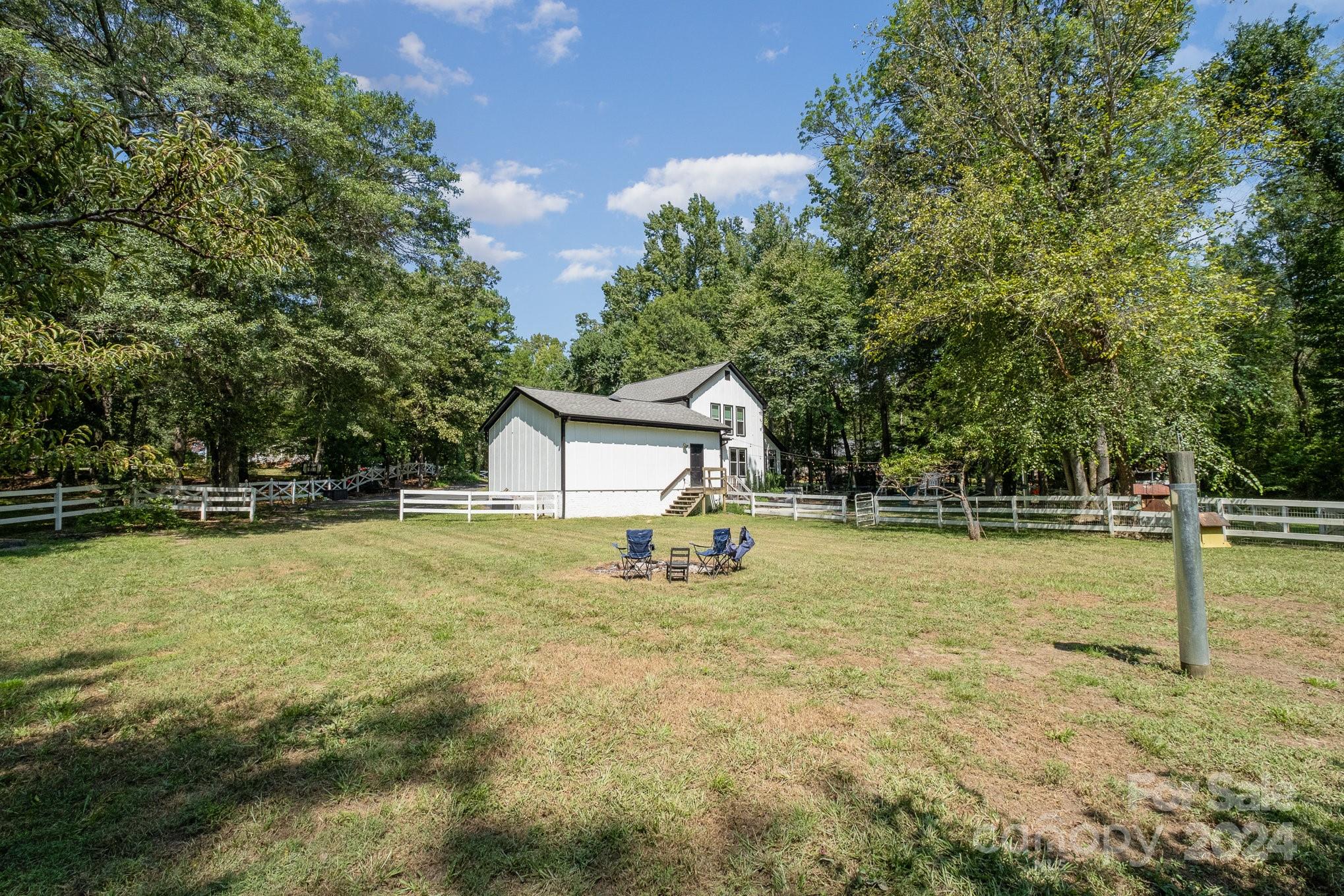 Black Horse Run - Residential