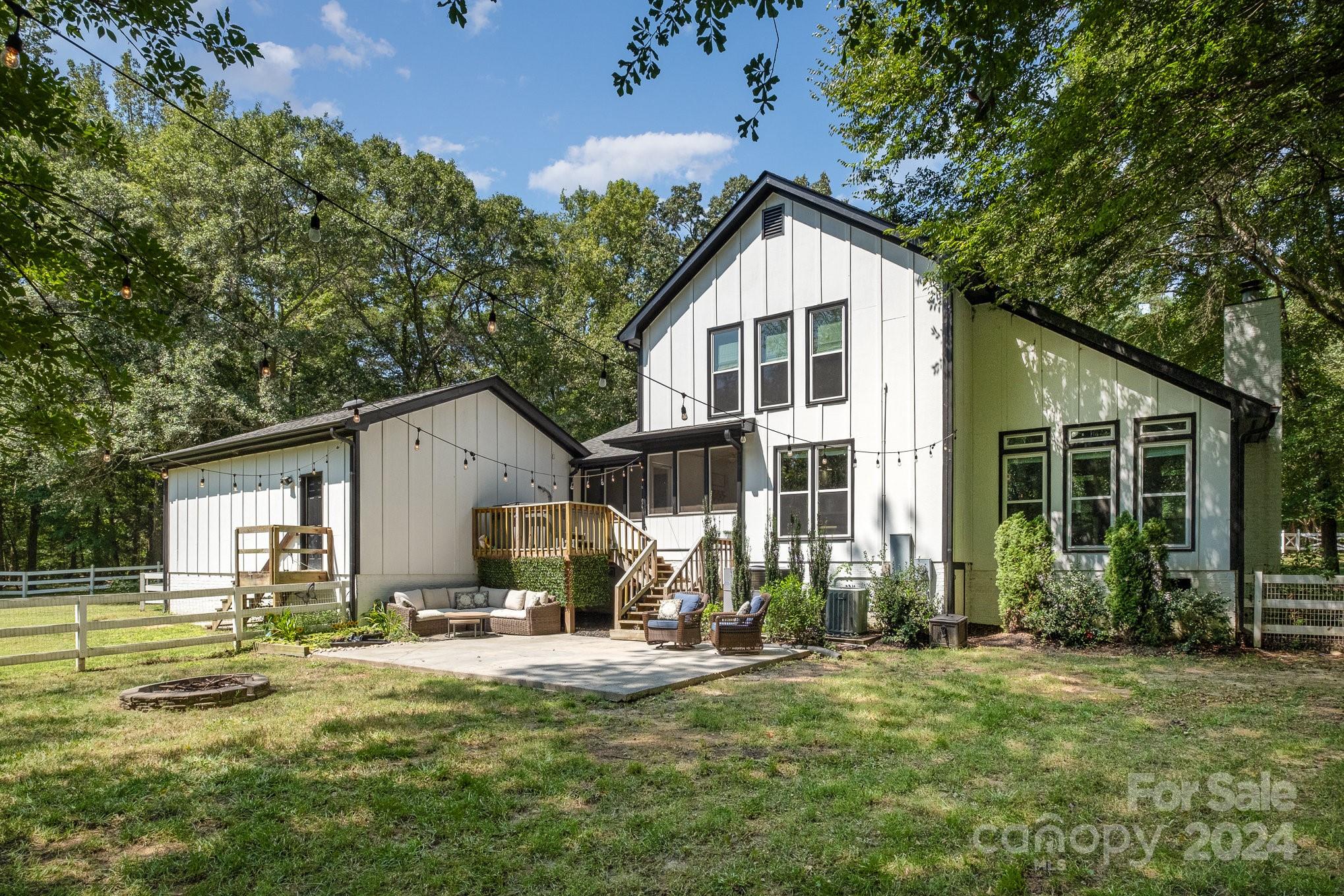 Black Horse Run - Residential