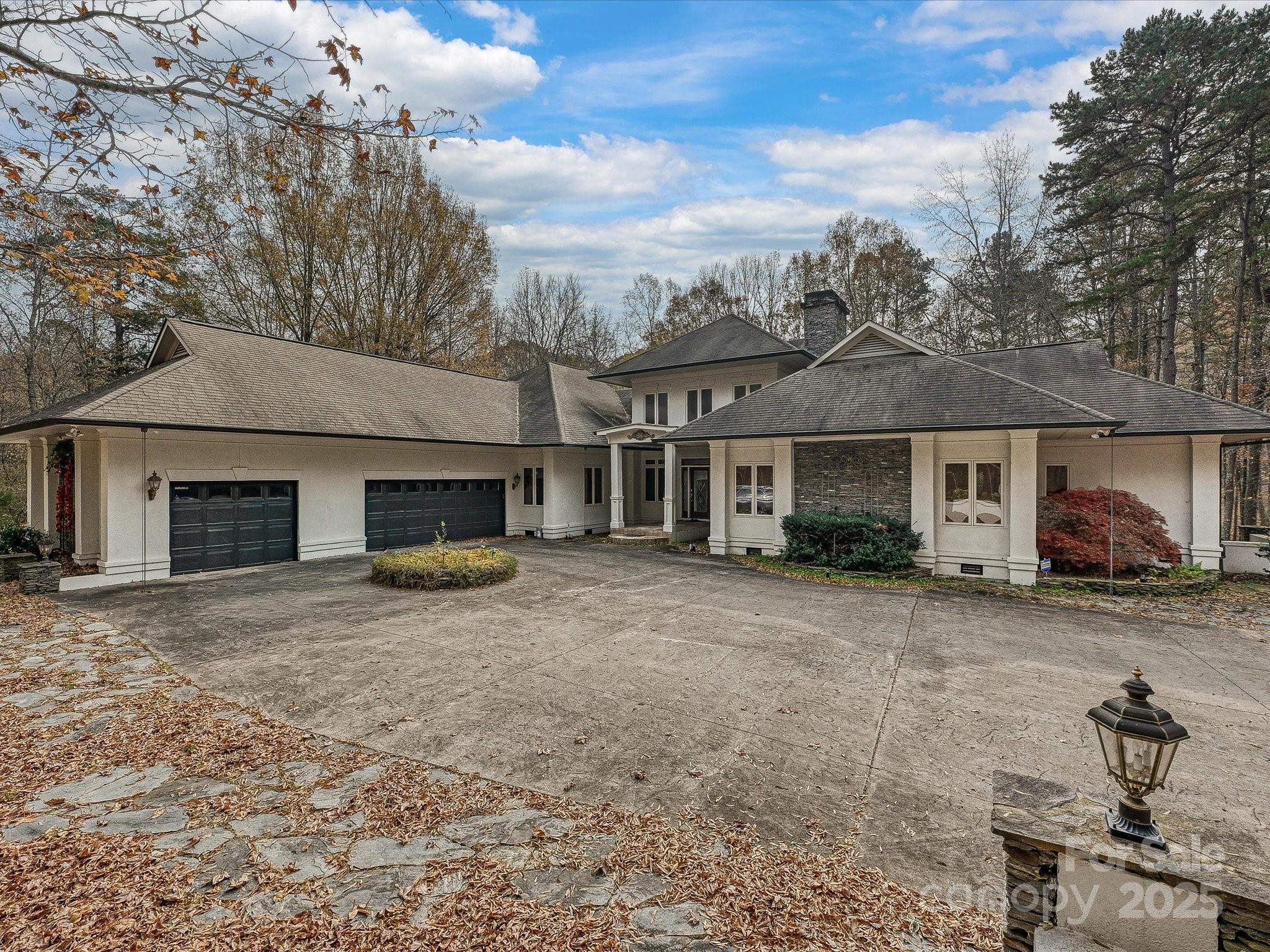 1609 Walden Pond Lane 28&29