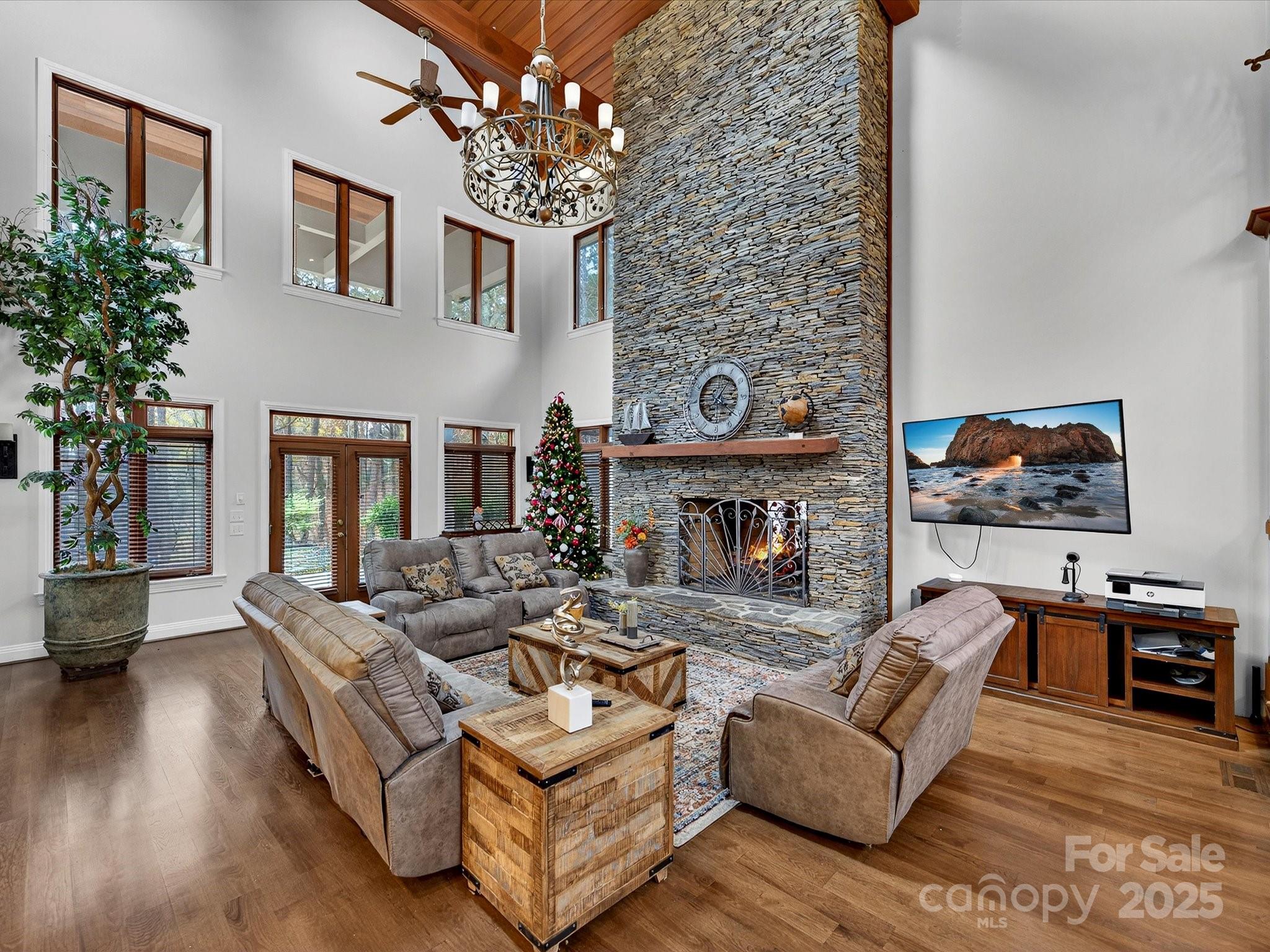 1609 Walden Pond Lane 28&29