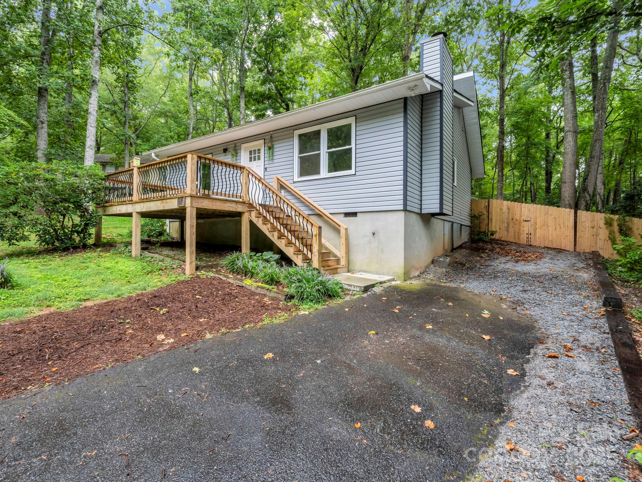17 Valleywood Court