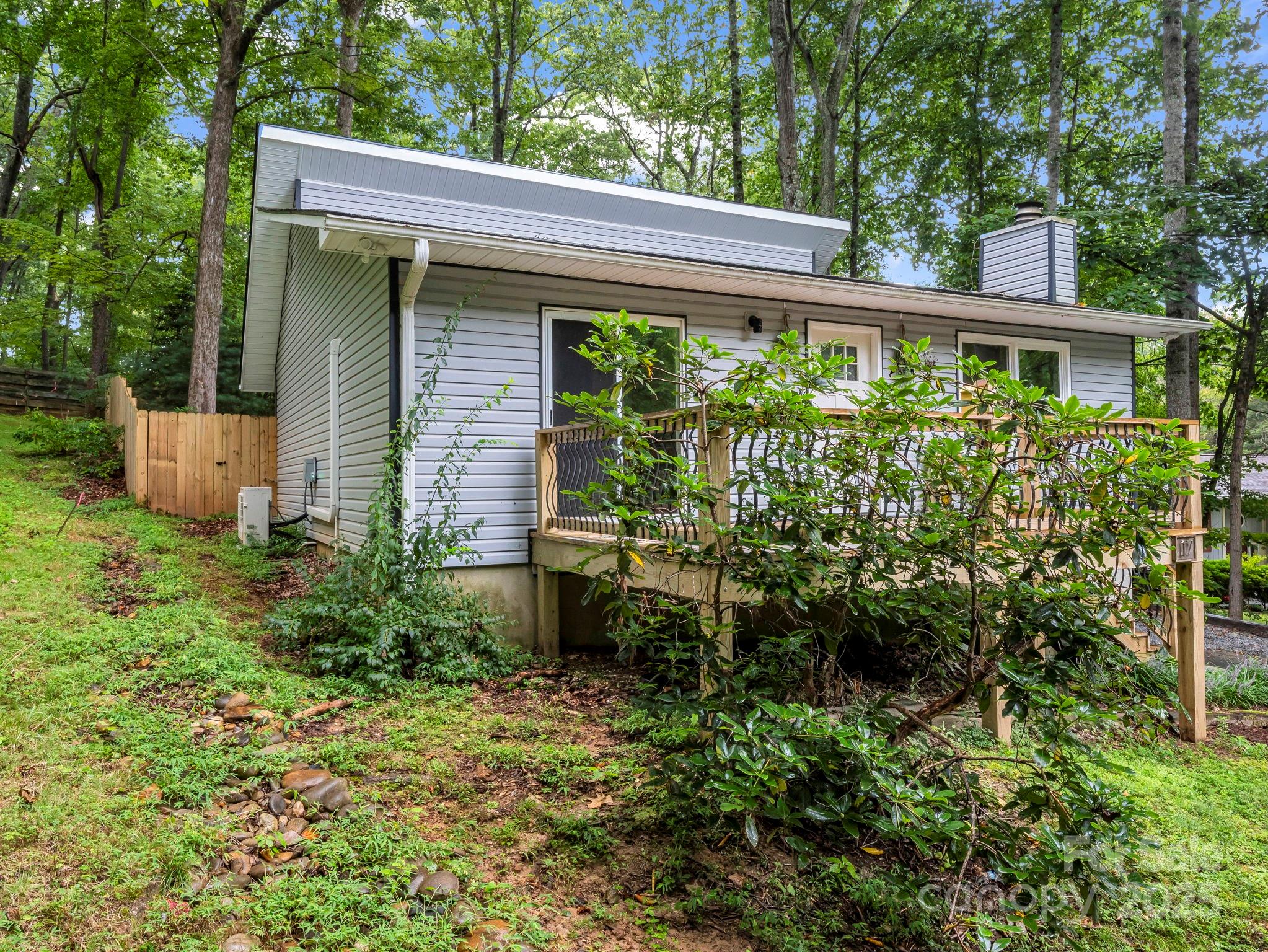 17 Valleywood Court