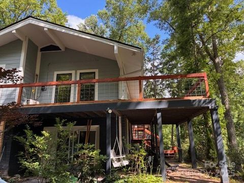 28 Wake Street Waynesville NC 28786