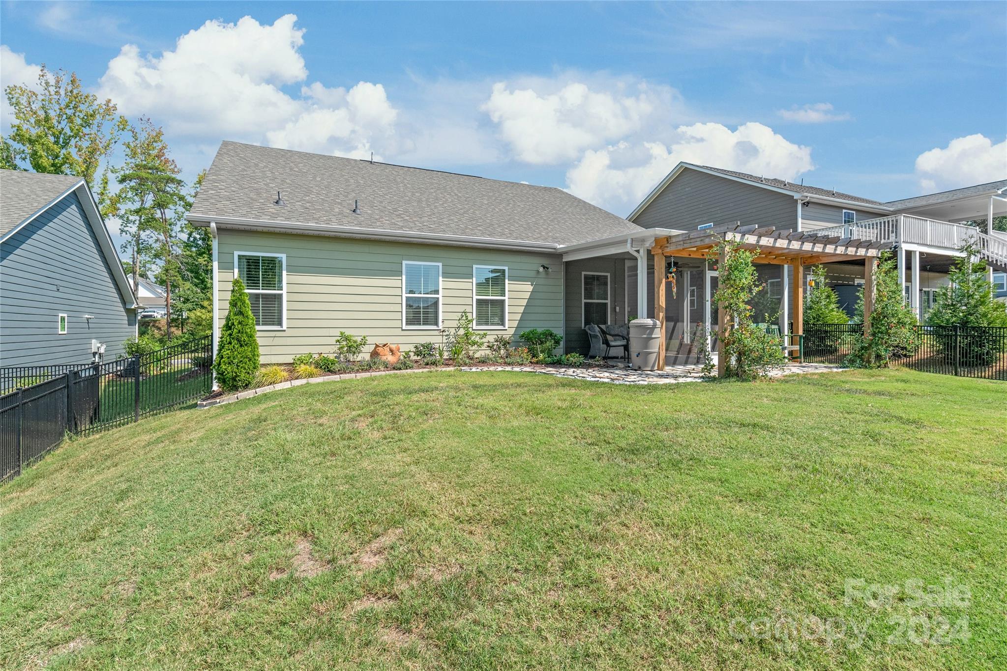 Enclave at Holcomb - Residential