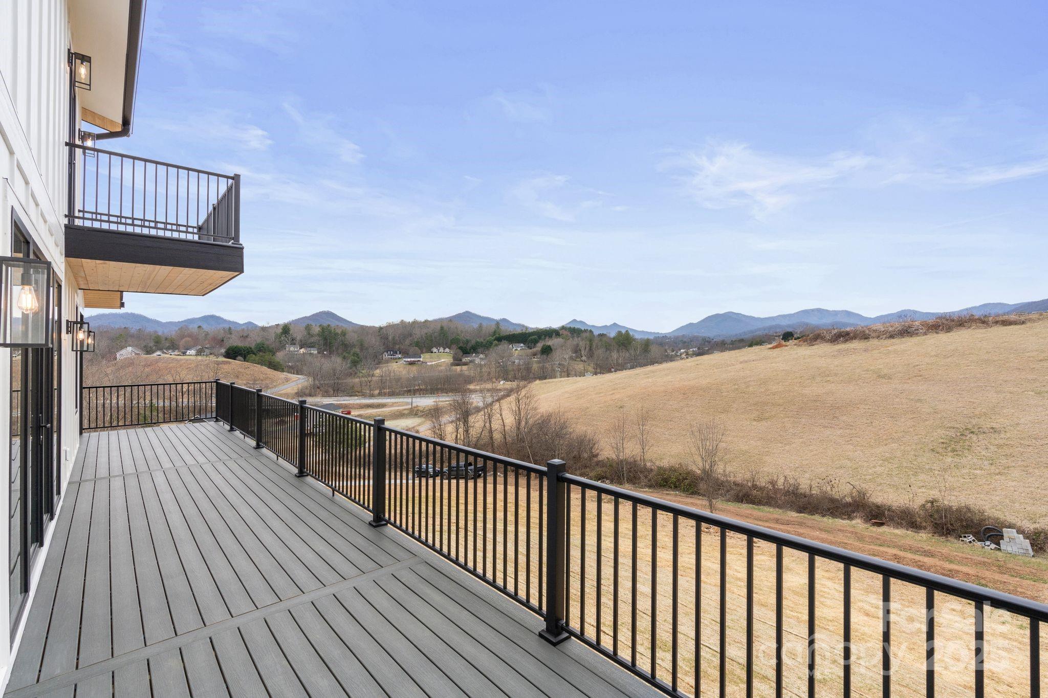 16 Lawson Ridge Road