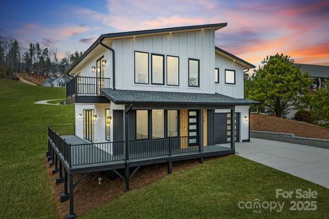 16 Lawson Ridge Road Leicester NC 28748