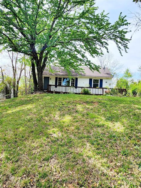 47 Gladstone Road Asheville NC 28805