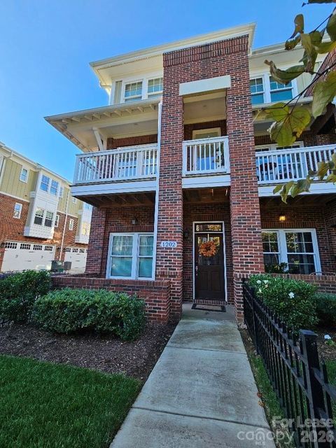 Photo of 1202 Macomb Place, Charlotte, NC 28208 (MLS # 4353678)
