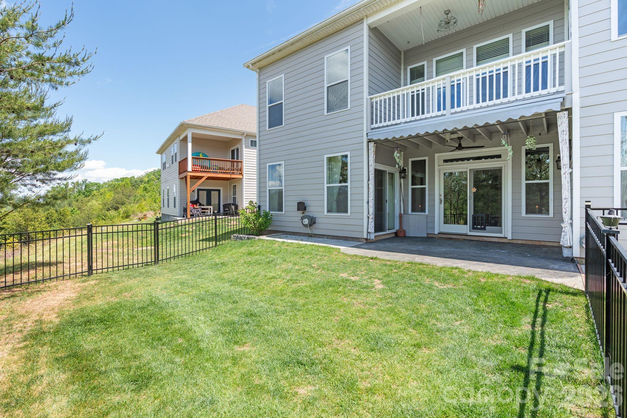 The Views at Rose Hill - Residential