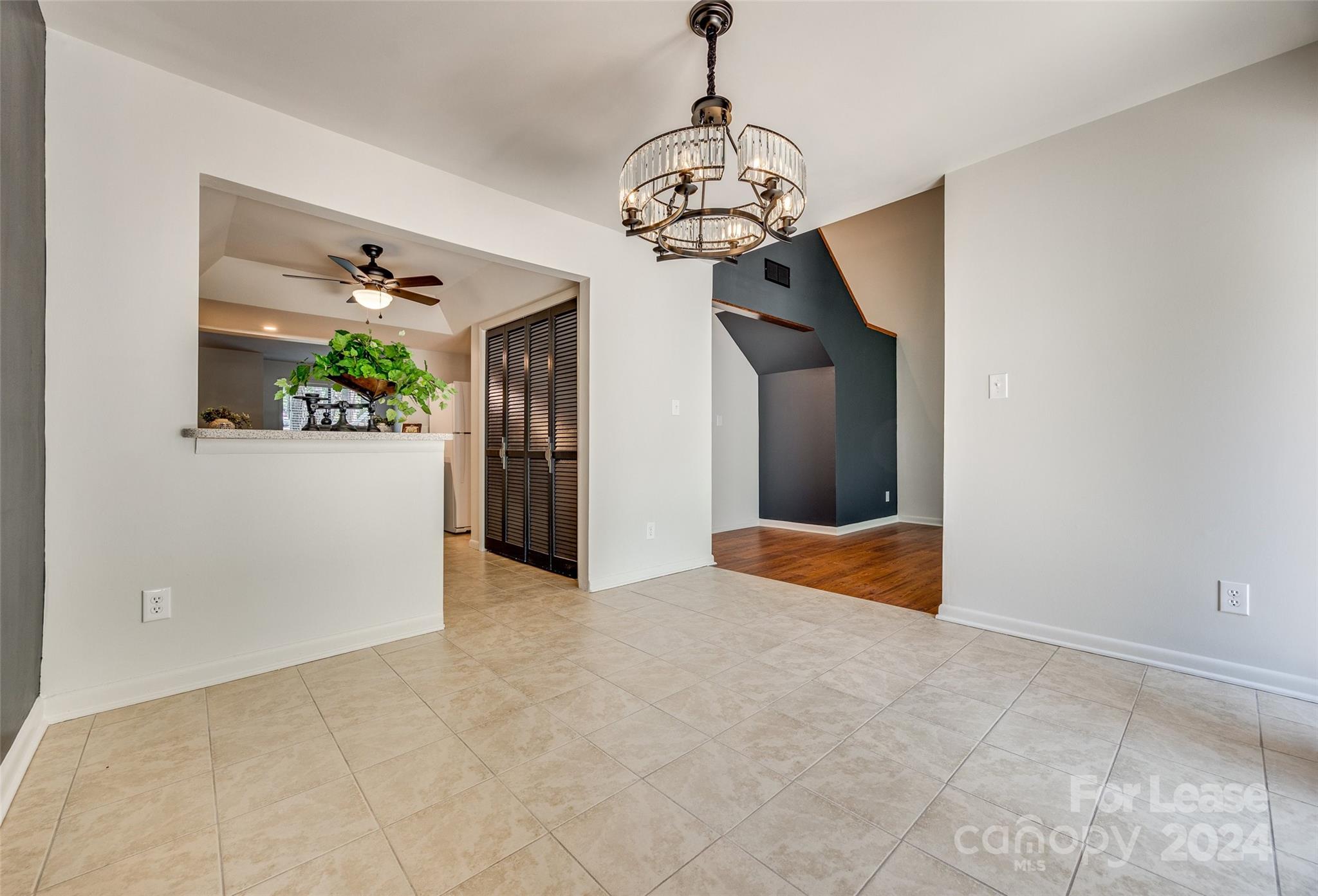 River Hills - Residential Lease