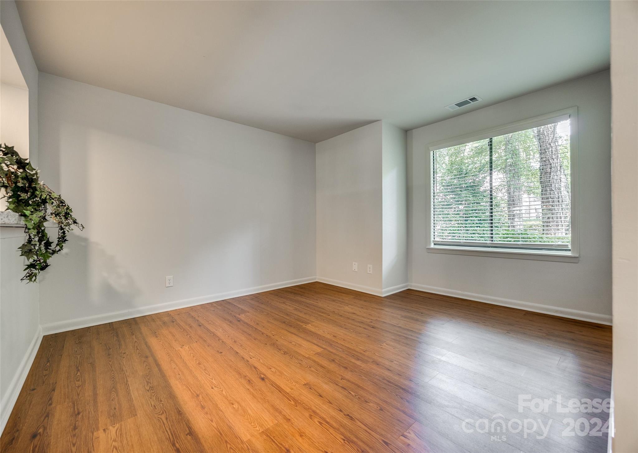 River Hills - Residential Lease