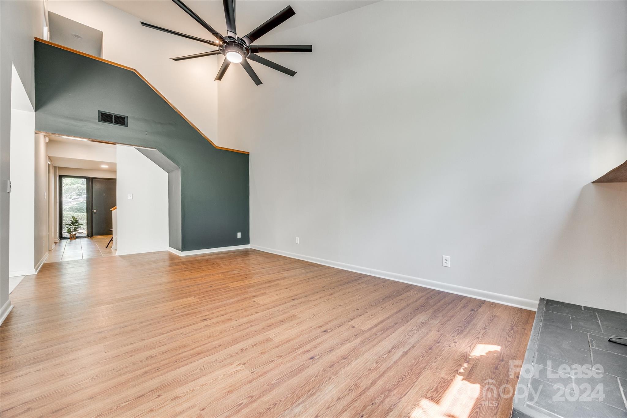 River Hills - Residential Lease