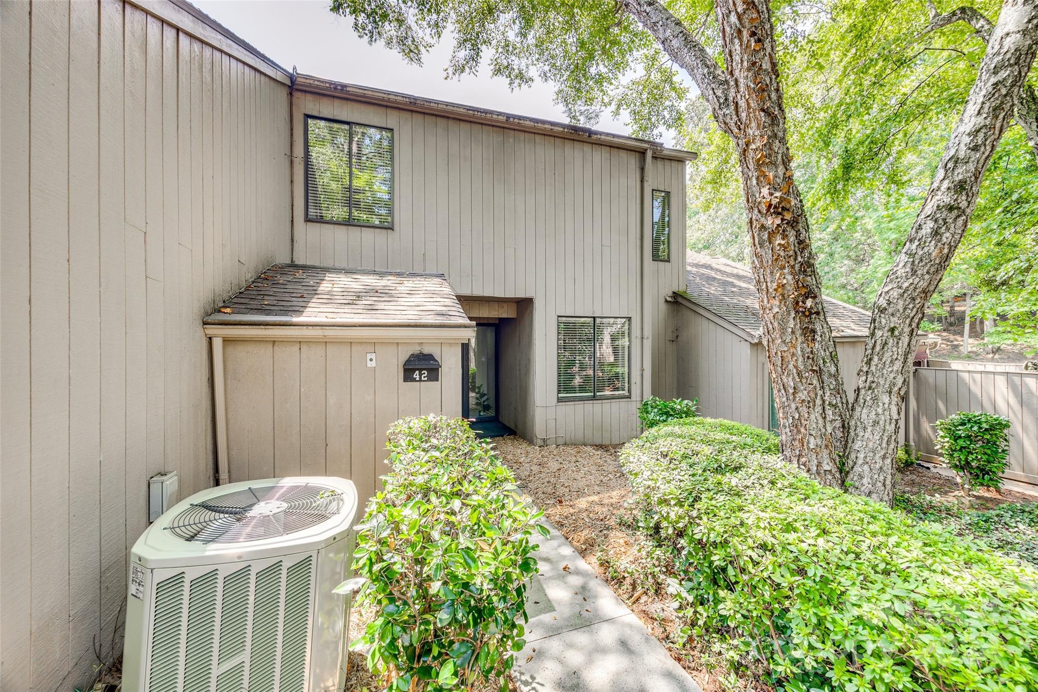 River Hills - Residential Lease