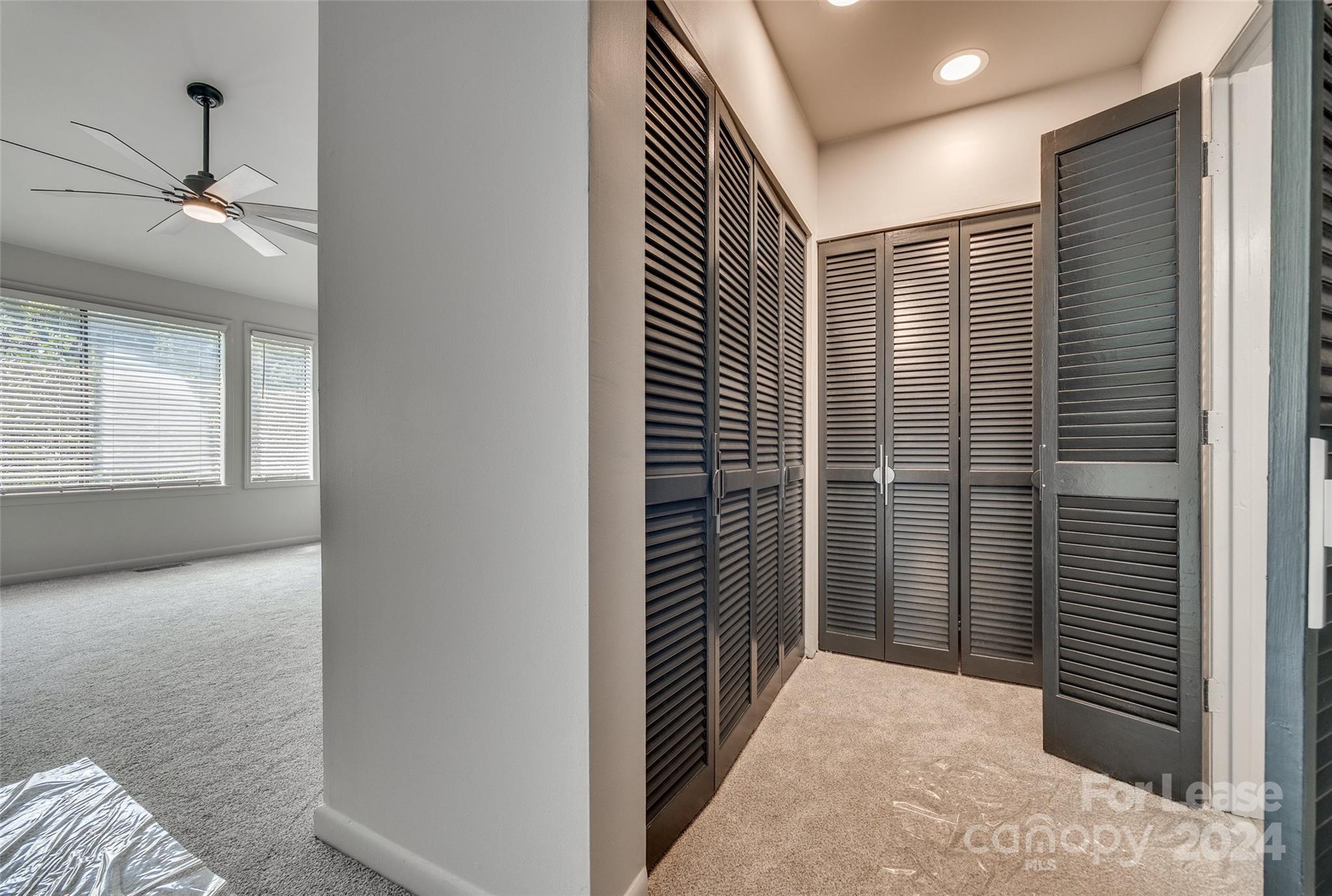 River Hills - Residential Lease