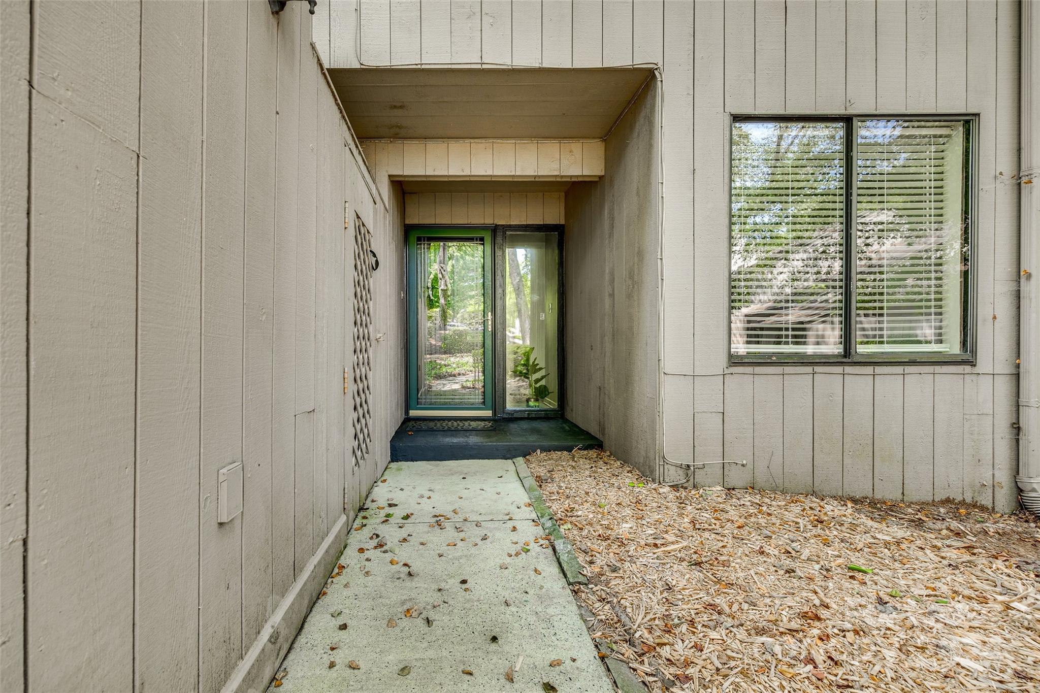 River Hills - Residential Lease