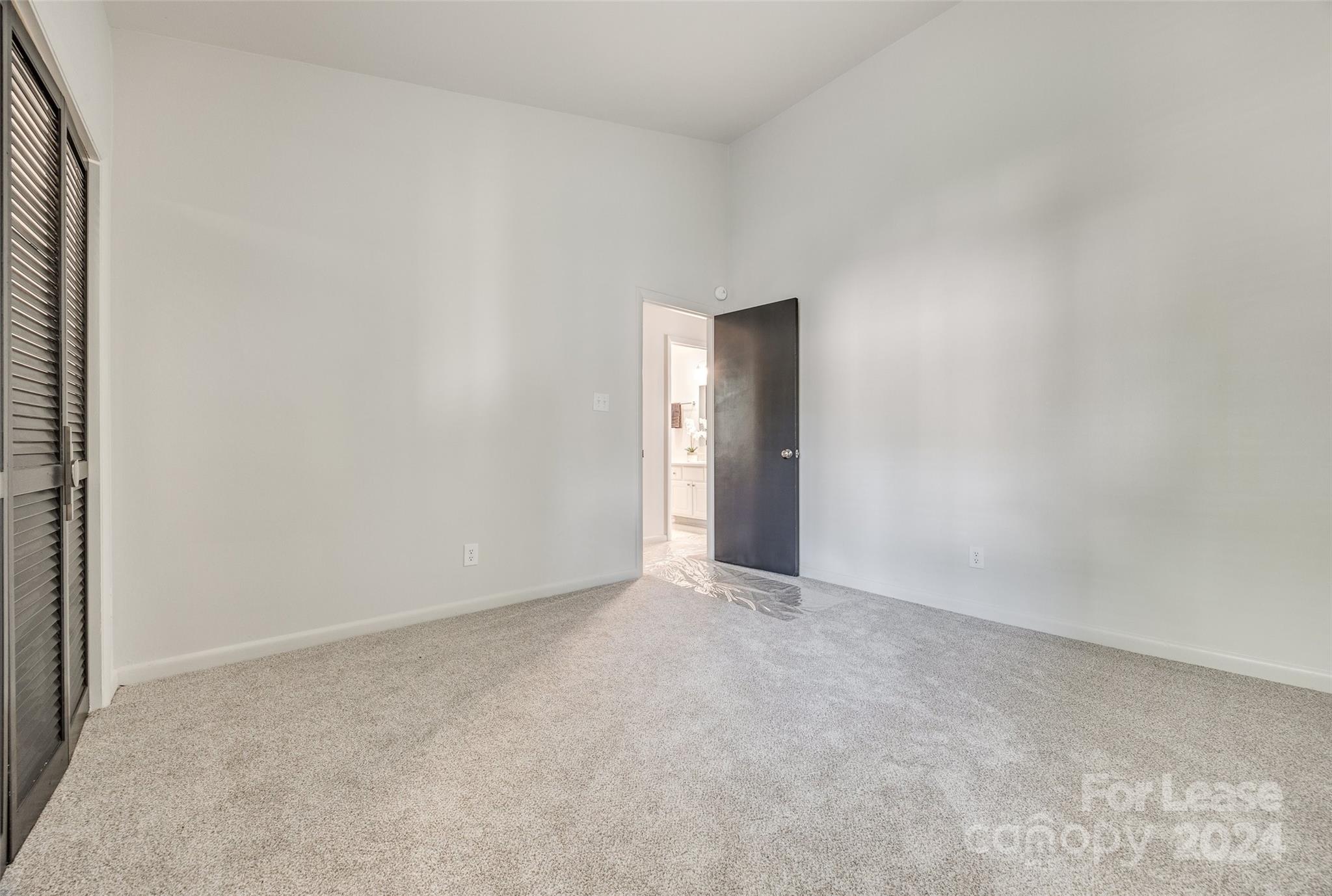 River Hills - Residential Lease