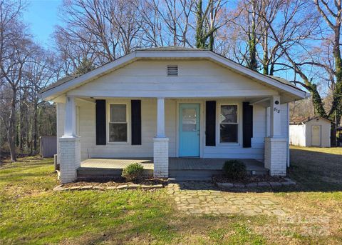 Photo of 818 Margate Avenue, Kannapolis, NC 28081 (MLS # 4330158)