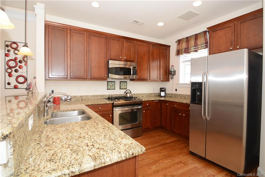 Davidson Pointe - Residential