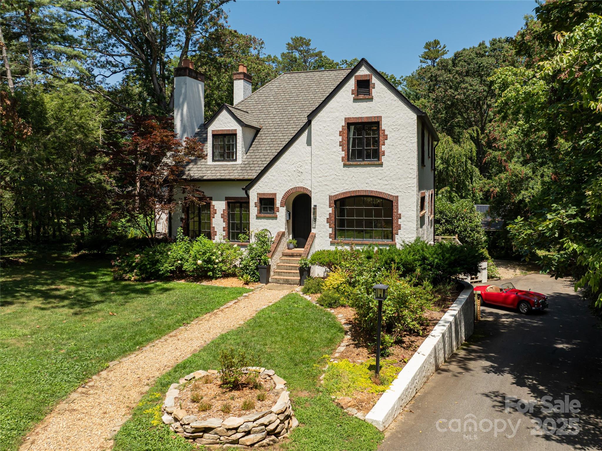 3 Lone Pine Road