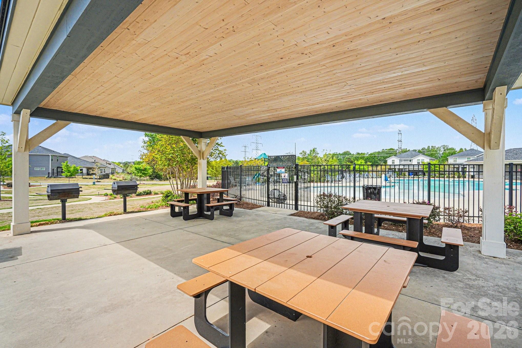 Stoneybrook Station - Residential