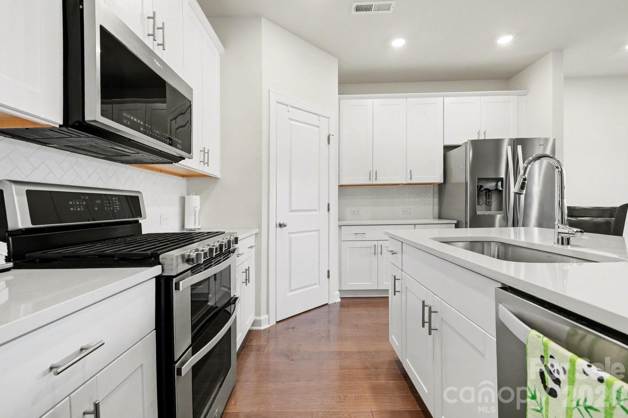 Stoneybrook Station - Residential