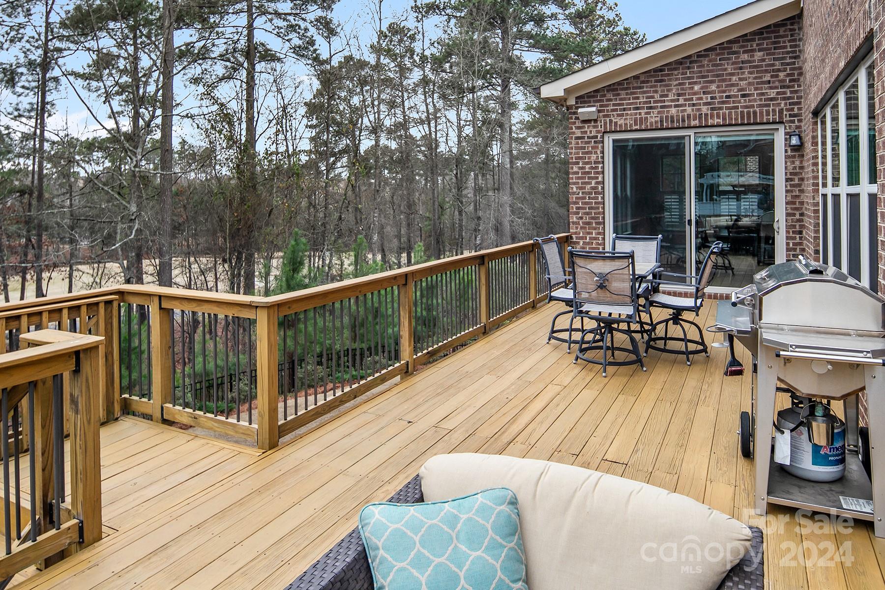 The Palisades - Residential