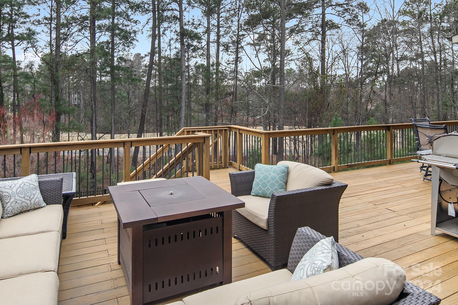 The Palisades - Residential