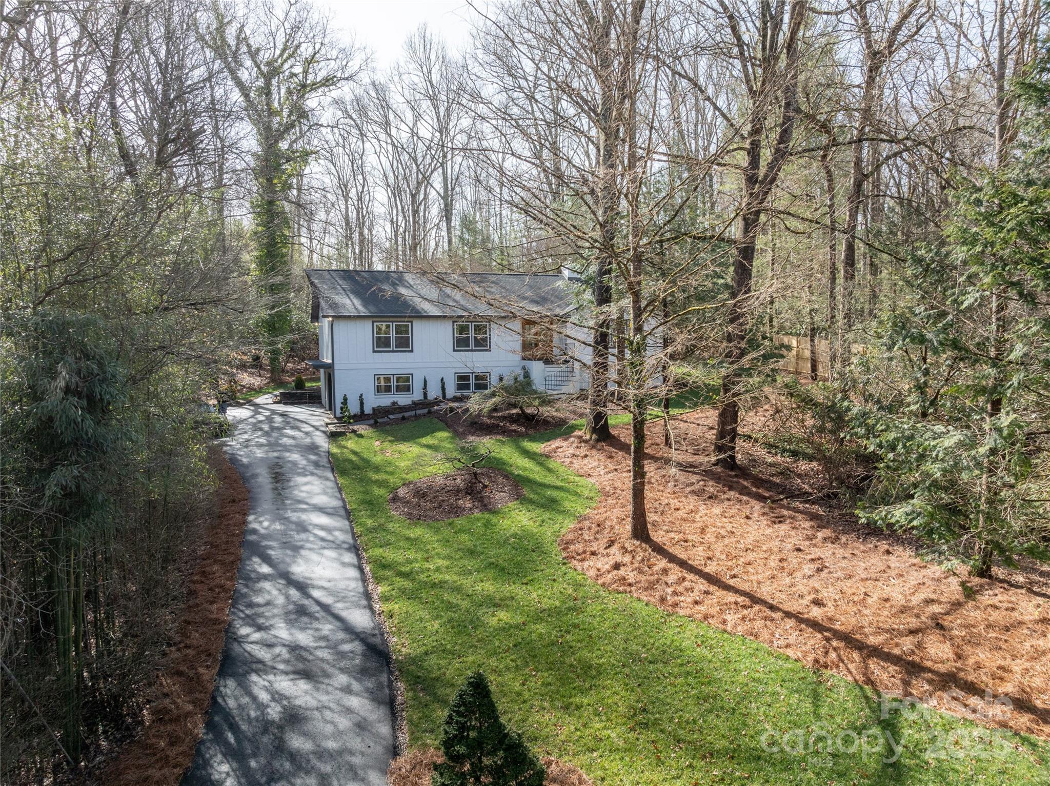 8 Spring Lake Drive
