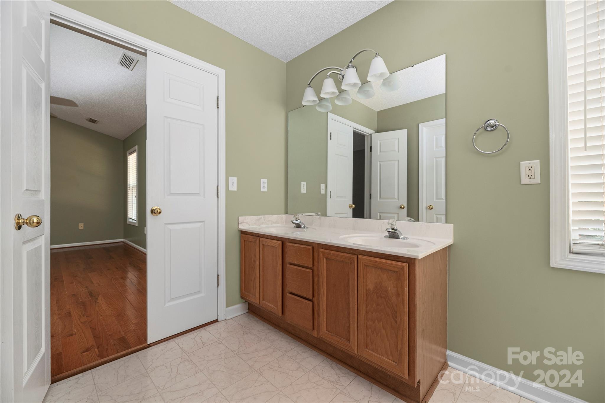 Anchors Landing - Residential