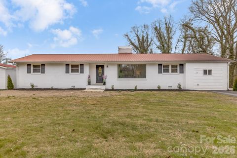 52 Baby Jane Lane Hendersonville NC 28792