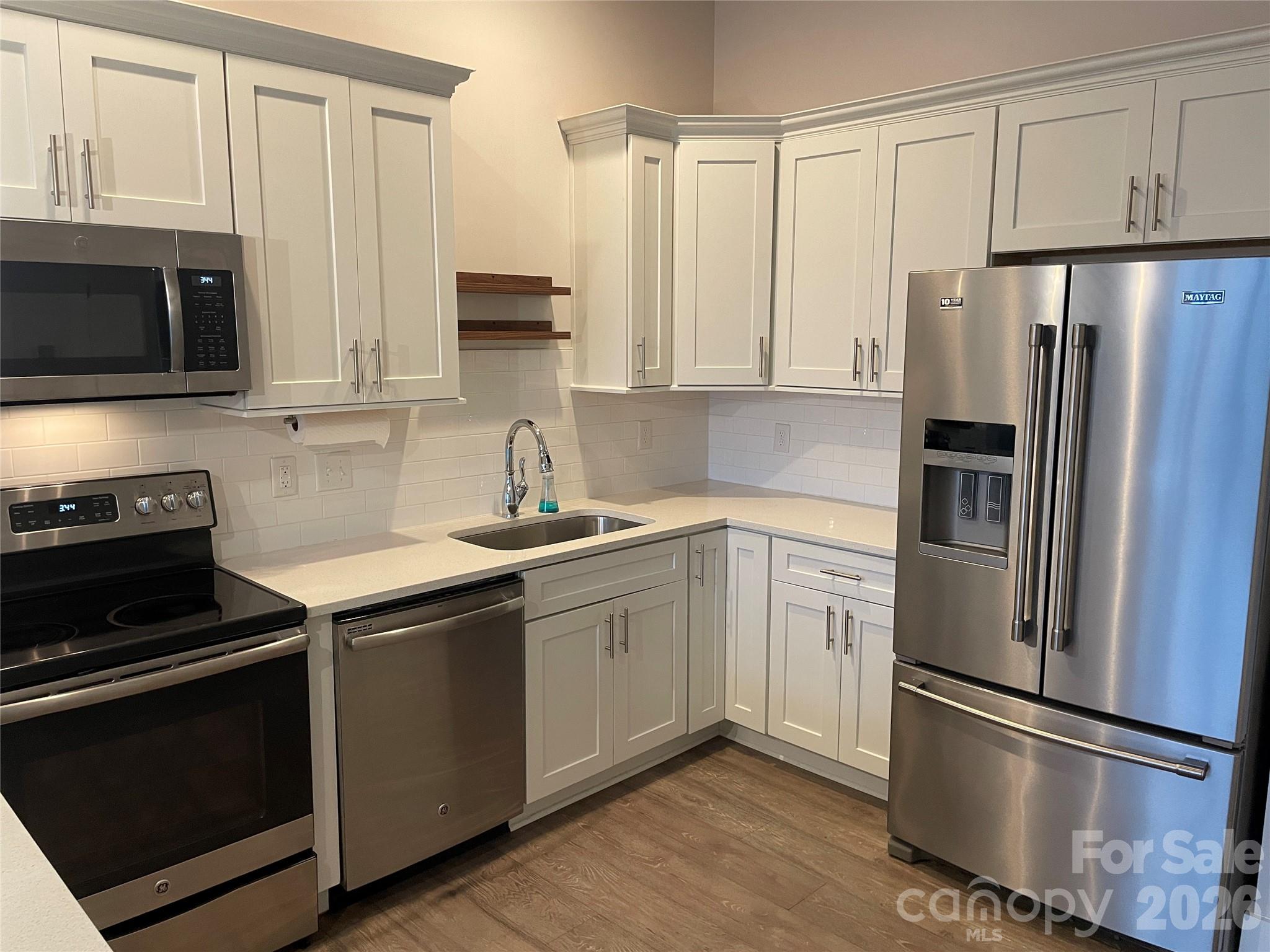 935 Mcalway Road 303