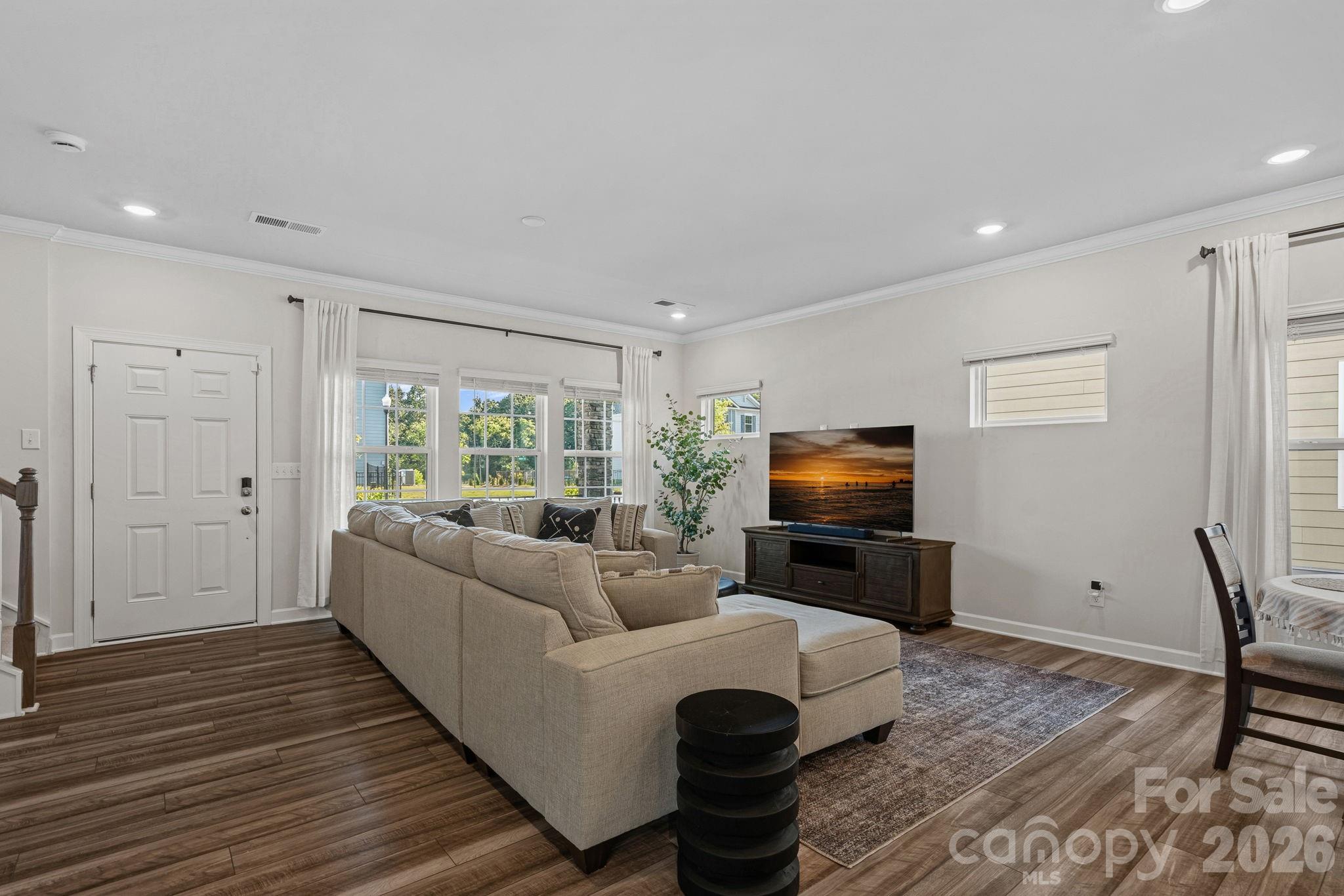 605 Cedar Knoll Circle