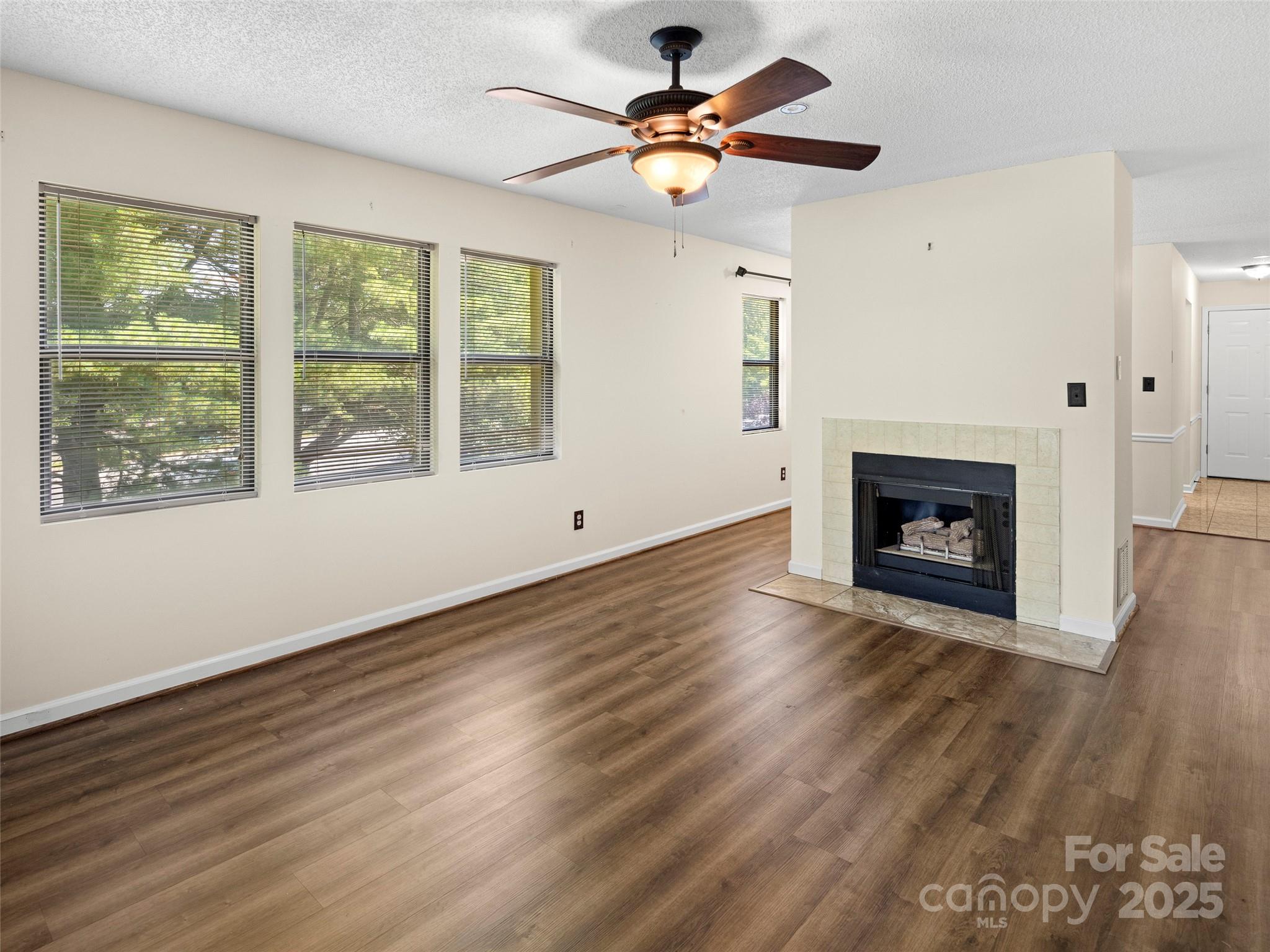 206 Abbey Circle