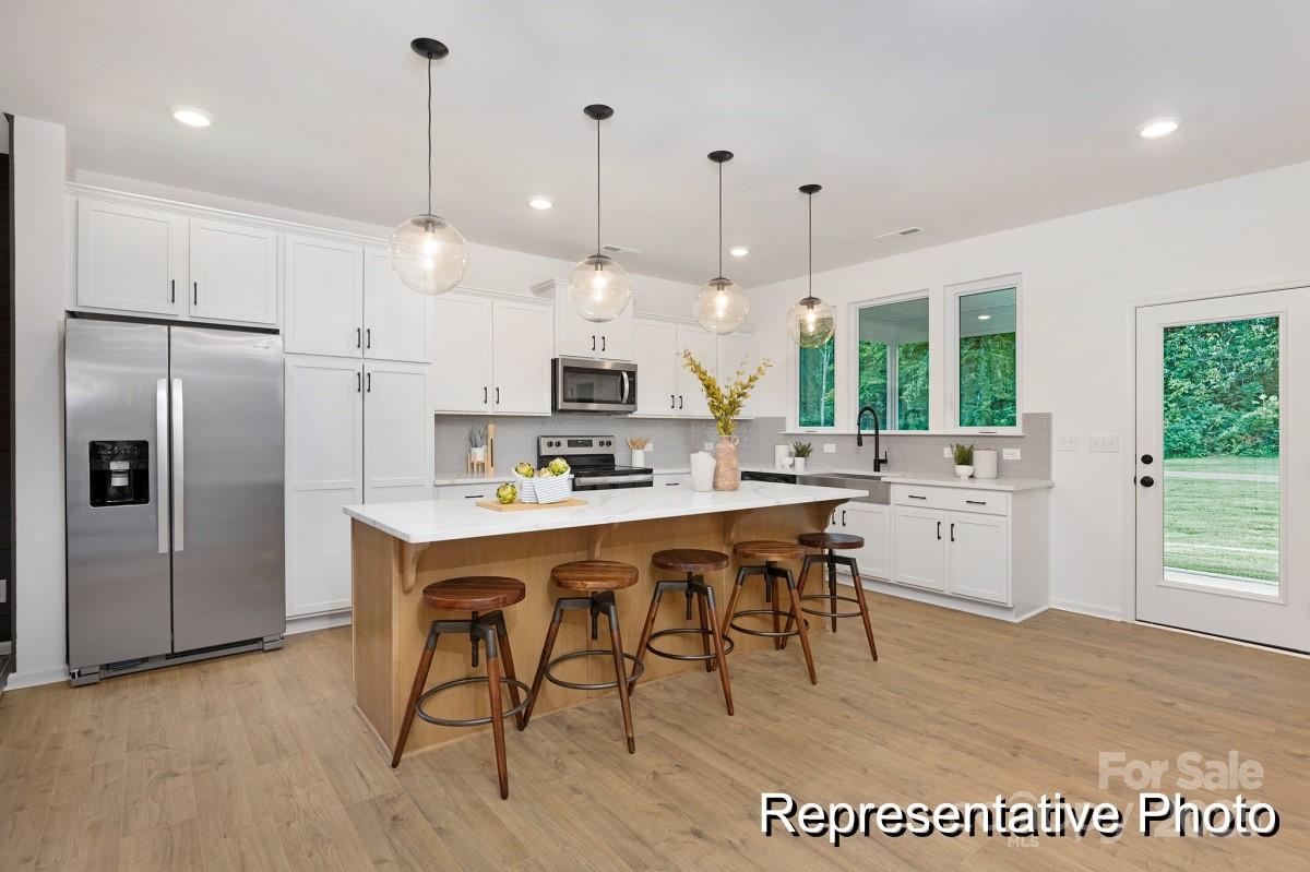 5009 Mooreland Oaks Way