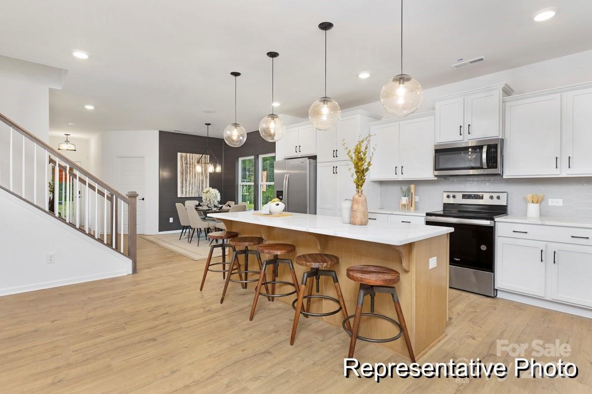 5009 Mooreland Oaks Way