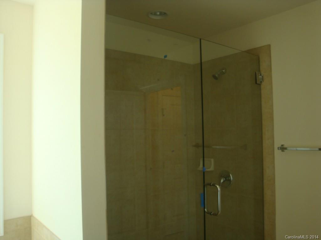 Lake Forest Preserve - Residential